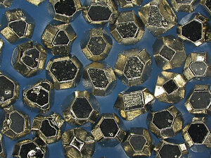 Diamond saw grit synthetic coating nickel